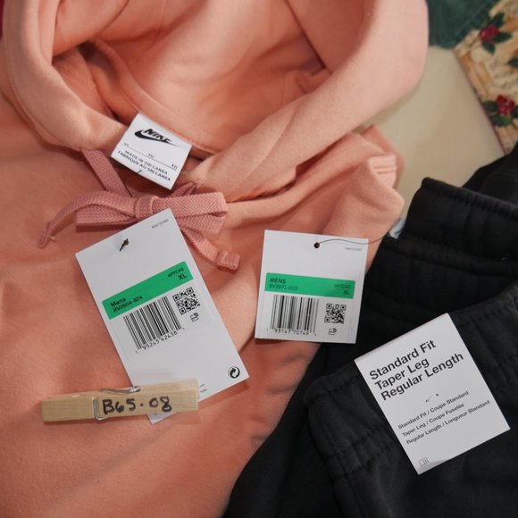 Nike Sportswear Club Fleece Sweatsuit Men XL Set Spring Pink Black Tracksuit NWT - Picture 7 of 7